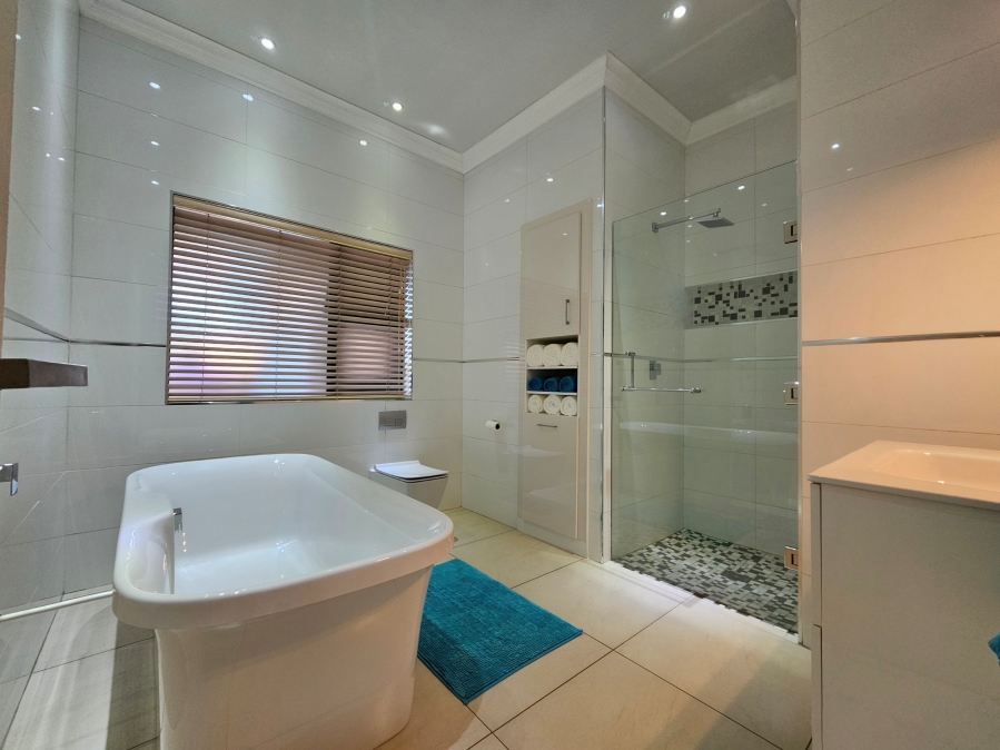 2 Bedroom Property for Sale in Flamwood North West